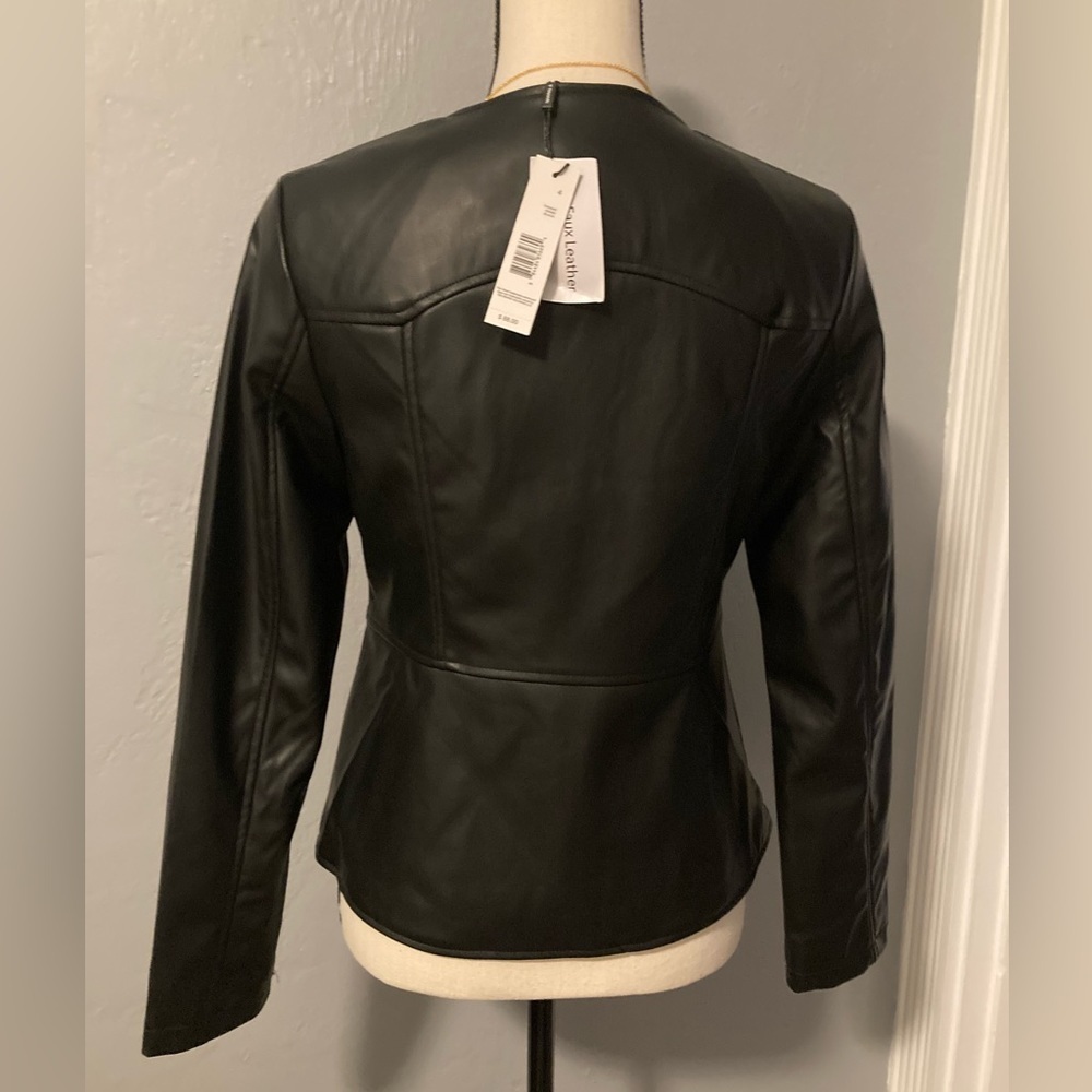NWT Black Tahari Faux Leather women’s Jacket. - Picture 3 of 5